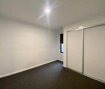 Modern Townhome in Ideal Location! - Photo 6