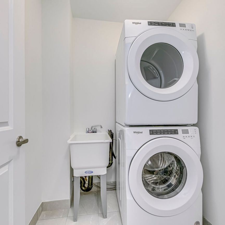 For Lease - 156 Sonoma Lane, Hamilton, Ontario - Photo 1