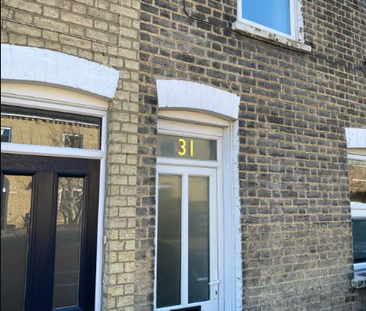 3 bedroom terraced house to rent - Photo 5