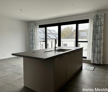 Nieuwbouw appartement op de 2de verdieping, instapklaar, met ruim z... - Photo 1