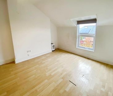 5 bedroom semi-detached house to rent - Photo 5