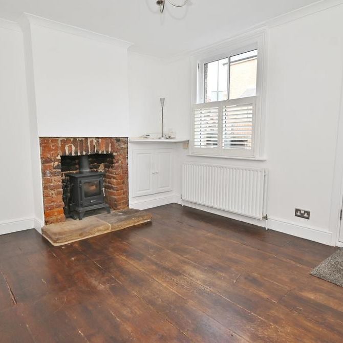 2 bedroom terraced house to rent - Photo 1