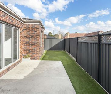 TWO BEDROOM HOME IN CENTRAL LOCATION - Photo 2
