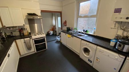 4 bedroom house share to rent - Photo 3