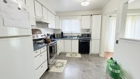 For Lease - 301 Garden Street Unit# 2, Whitby, Ontario - Photo 4