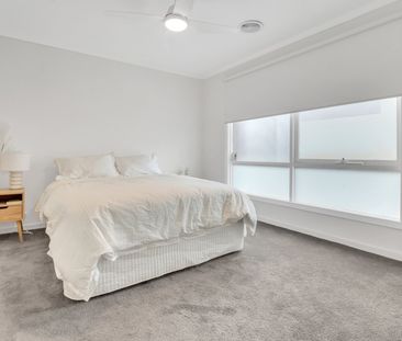 2/211 Hope Street, Brunswick West VIC 3055 - Photo 5