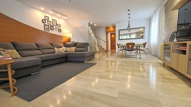 Luxury Villa for rent in Gavà, Spain - Photo 1