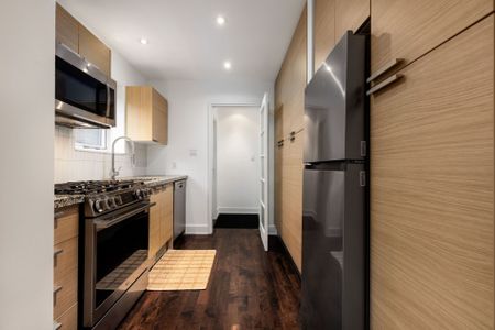 For Lease - 734 Huron Street Unit# Main Fl, Toronto, Ontario - Photo 4