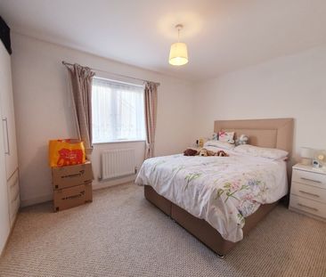2 bedroom terraced house to rent - Photo 4