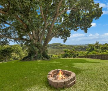 "THE BLUE HOUSE" - SPACIOUS FAMILY HOME DESIGNED OVER THREE LEVELS - Photo 6