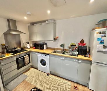 1 bedroom flat to rent - Photo 6