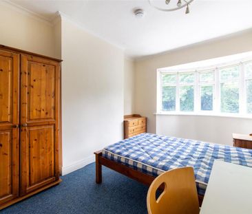 3 bedroom maisonette to rent - Photo 2