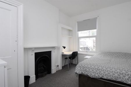 4 bedroom house to rent - Photo 3