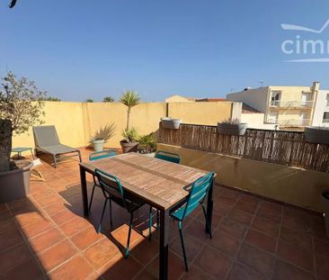 Charmant T4 en duplex avec grande terrasse et petite vue mer - Photo 3