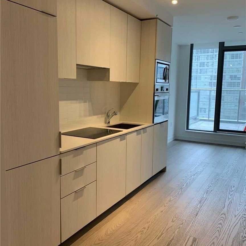 For Lease - 11 Wellesley Street Unit# 614, Toronto, Ontario - Photo 1