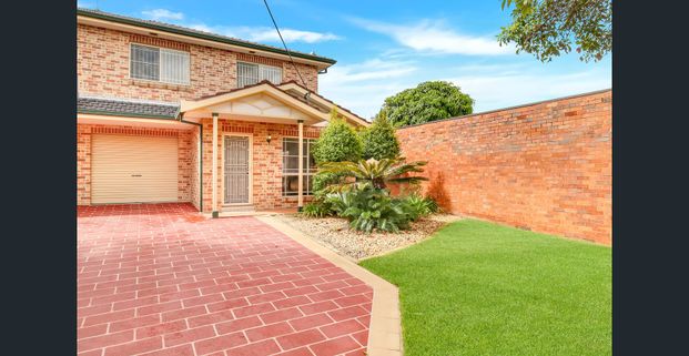 Sun-Filled, Two Level Four (4) Bedroom Family Home With A Large All Weather Private Entertainment Patio And Resort Style Pool, Ultra Convenient Locati - Photo 1