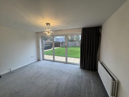 5 bedroom detached house to rent - Photo 3