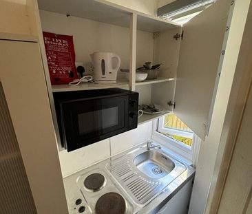Studio Flat, Bedford Place, BN1 - Photo 5
