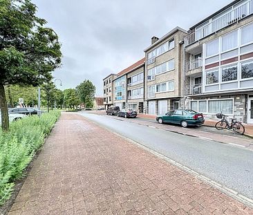 Zuidgericht appartement met twee slaapkamers en garage tegenover station Heist. - Foto 4