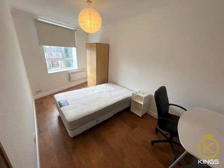 3 bedroom apartment to rent - Photo 5