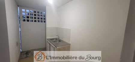 Location Appartement 4 pièces 60m² LES ABYMES 97139 - Photo 3