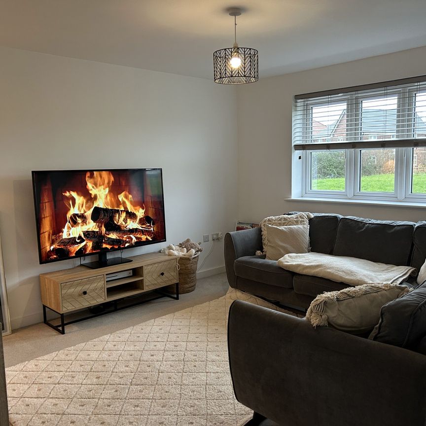 Buzzard Way, Loughborough, LE12 - Photo 1