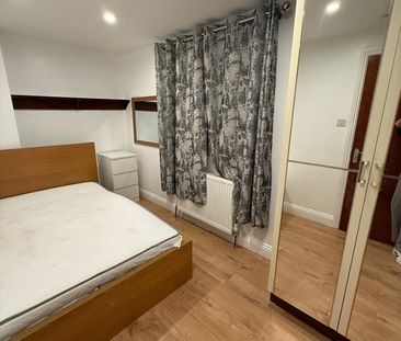 Room in a Shared House, Perth Road, N22 - Photo 1
