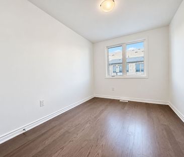 For Lease - 8 AVANI Avenue, Markham, Ontario - Photo 5