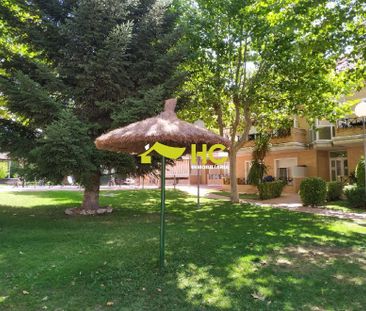 Piso de alquiler en Centro - Photo 3