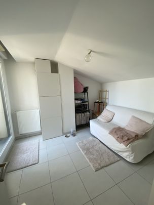 Appartement 3 pièces 65m2 MARSEILLE 10EME 923 euros - Photo 1