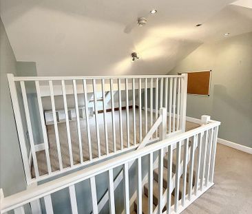 4 bedroom semi-detached house to rent - Photo 2