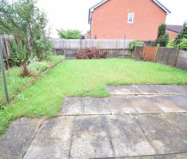 Holly Mede, Ossett - Photo 2