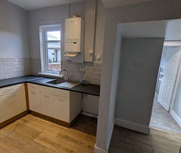 2 bedroom terraced house to rent - Photo 6