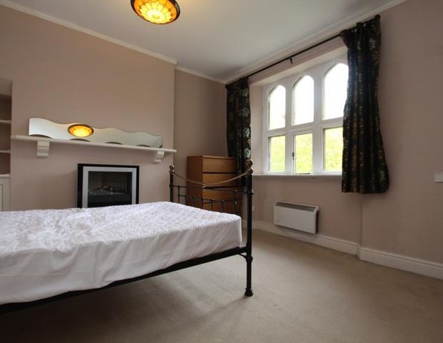 1 Bed Flat, Midland Road, BS2 - Photo 1