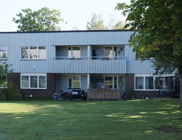 Bussatorpsvägen 23 B - Photo 1