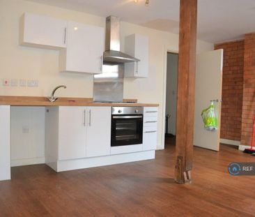 1 bedroom flat to rent - Photo 5