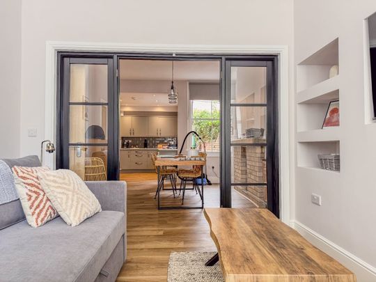 4 Bed Terraced House, Dale Street, NG2 - Photo 1