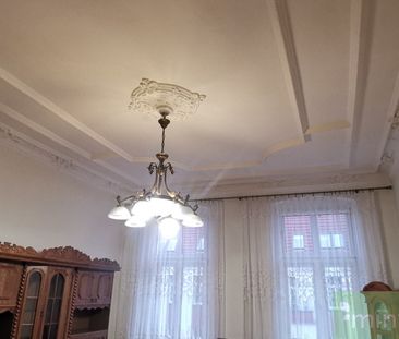 Duża kawalerka w samym centrum - Zdjęcie 2