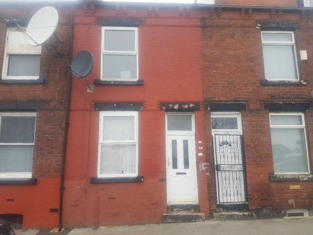 3 bedroom terraced house to rent - Photo 4