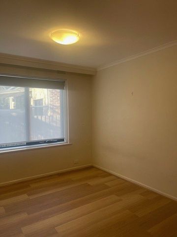 2/100 Murrumbeena Road, Murrumbeena - Photo 3