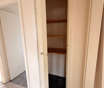 QUEENSWAY, BLETCHLEY - 3 BEDROOM MAISONETTE - Photo 3