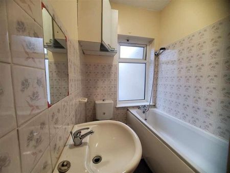 Hall Avenue, Thornton Lodge, Huddersfield, HD1 - Photo 4