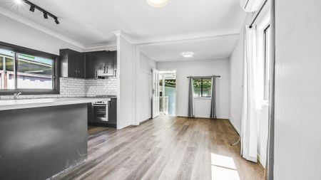 Neat Two Bedroom Family Home in Prime Punchbowl Location - Photo 4