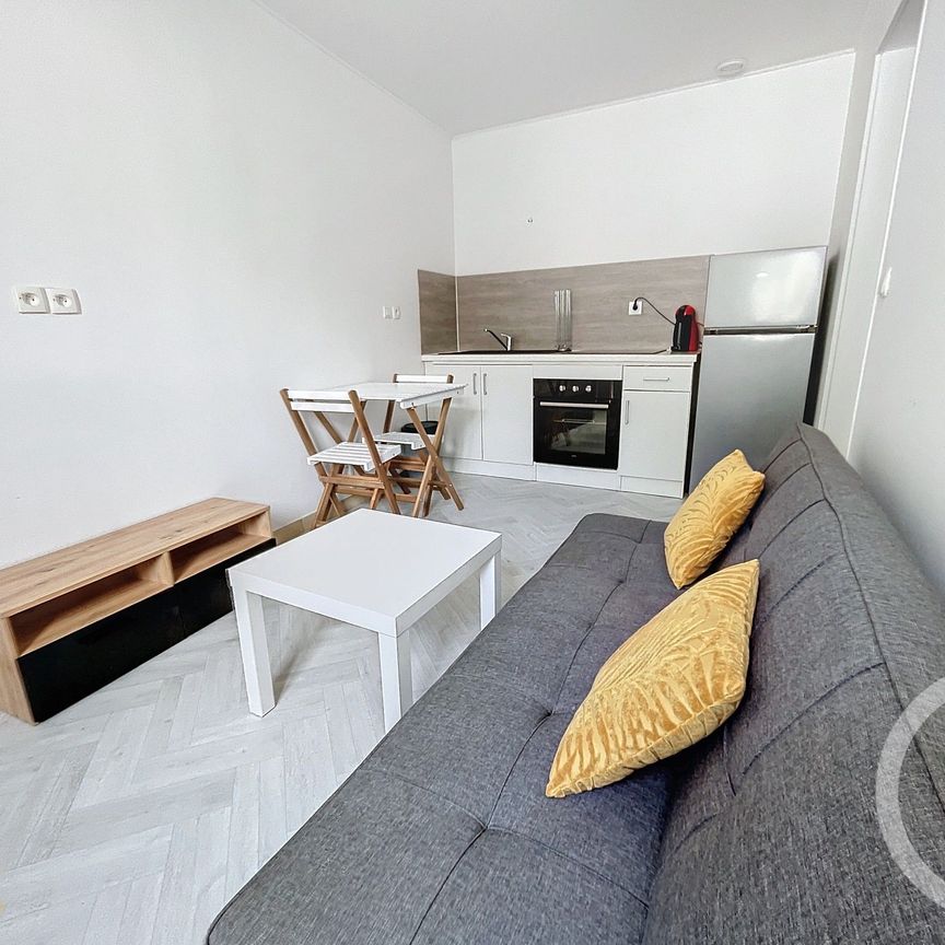 Location Appartement 2 pièces 24m² LILLEBONNE 76170 - Photo 1