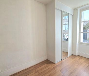 Location Appartement 2 pièces 65m² ORLEANS 45000 - Photo 4