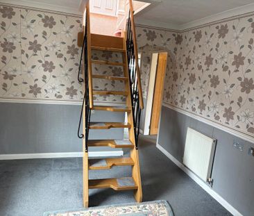 2 bedroom semi-detached bungalow to rent - Photo 4