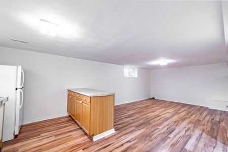 For Lease - 243 Ruggles Avenue Unit# Bsmt #2, Richmond Hill, Ontario - Photo 5