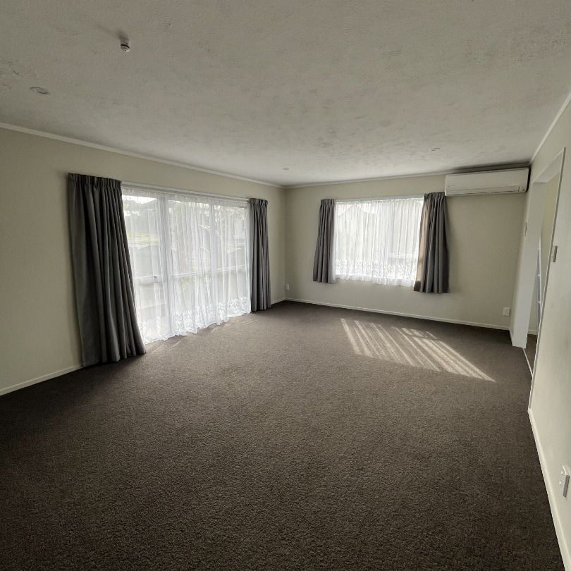 17 Staithes Drive North, Whitby - Photo 1