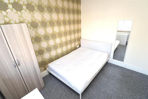 House share to rent - Photo 1