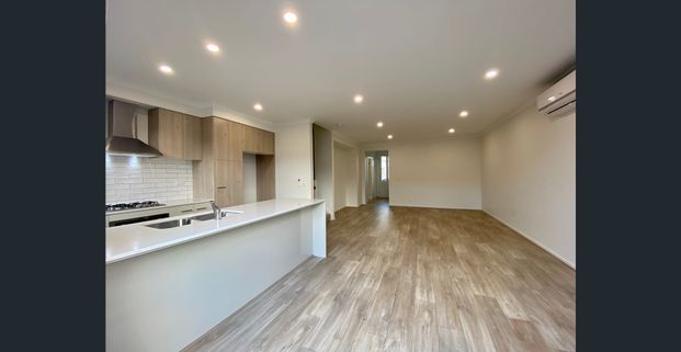 Townhouse in Central Warralily Location - Photo 1